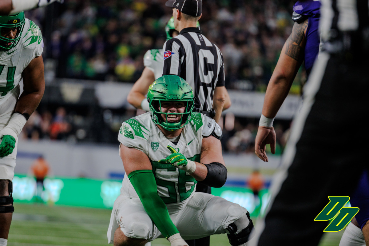 Oregon Ducks center Jackson Powers-Johnson in the Pac-12 Championship against the Washington Huskies.
